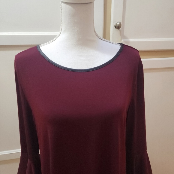 MSK Women's Butterfly 3/4 Sleeve Tunic - Picture 3 of 8